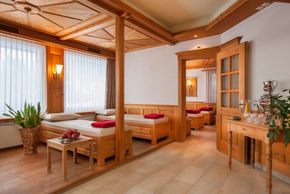 General information about your stay at STUMPS ALPENROSE ****