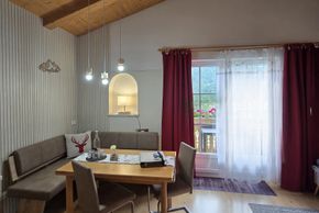 offener Wohnbereich Südbalkon