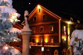 Winterfassade Hotel Zur Rose