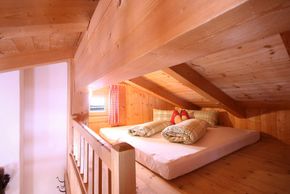 Galerie mit Schlafmöglichkeit