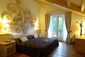 Detaillierte Infos zur Unterkunft Alle Dolomiti Boutique Lake Hotel