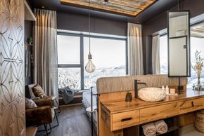 Zimmer mit Panoramafenster