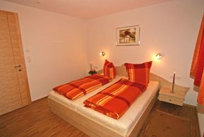 Doppelzimmer / jedes mit eigener Dusche/WC