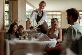 Detaillierte Infos zur Unterkunft Hotel Masl