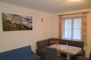 Sitzecke in der Küche der Ferienwohnung