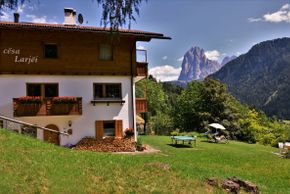 Apartment Cesa Larjei, gemütliche Ferienwohnung in Gröden Dolomiten