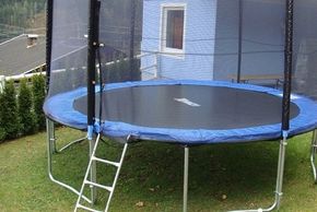 Trampoline
