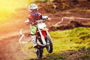 Oset fahren am Katschberg. Direkt neben dem Basekamp erlebt man im Bikeathlon aufregende Abenteuer.