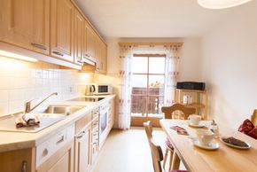 Ferienwohnung Talblick mit Balkon - gut ausgestattete Küche