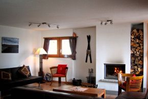 Aufenhaltszimmer mit offene Kamine