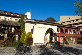 Detaillierte Infos zur Unterkunft Cresta Hotel