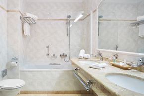 Alpenwohnen - Badezimmermuster