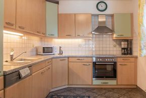 Küche in großer Wohnung