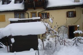 Südseite des Hause / Teil Südfassade und Garten /Balkon von FEWG 2