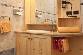 Bad der Ferienwohnung Siëla mit Bodenheizung