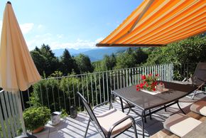 Wälderwohnung mit Terrasse