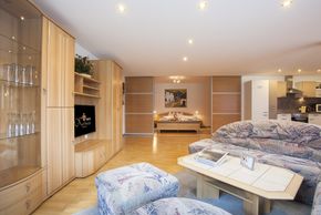 Blick von der Couch zum 3. Schlafzimmer