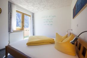 Wohnung Nr. 2 mit Panoramfenster im Gästehaus Kartnaller
