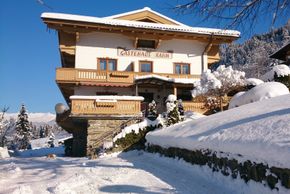 Hauszufahrt Winter Haus Rahm-Wechselberger