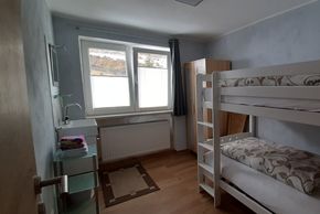 Zweibettzimmer mit Stockbett in FeWo