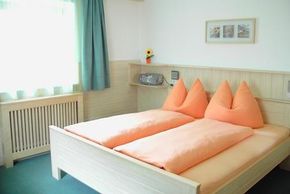 Zimmer in der Parterre-Wohnung