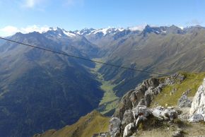 Schlick mit Blick auf Stubaier Gletscher und Obernbergtal