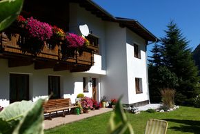 Eingang Ferienwohnung mit Garten