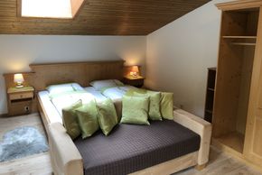 Schlafzimmer Steinberge