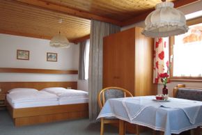 Appartment mit Wohn-Schlafraum