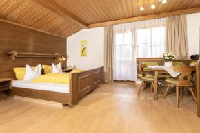 Wohn- und Schlafbereich Apartment 5