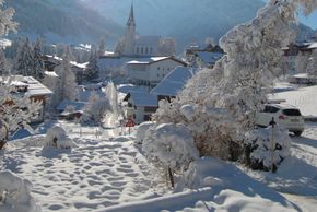 Winter-Panoramaaussicht imHERZEN´S LANDHAUS HOTEL GARNI