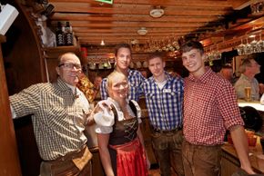 Bar im Hotel Tatzlwurm