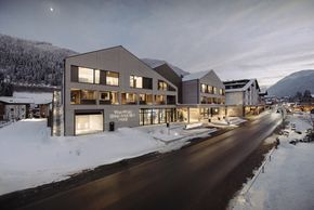 Das Dips & Drops ist The First Bike and Ski Hub – ein Ort für Bewegung, Natur und Gemeinschaft.