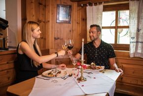 Detaillierte Infos zur Unterkunft Hotel GUT Trattlerhof & Chalets