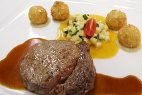Ribeye vom Kalb mit Zuchinigemüse