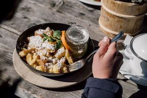 Detaillierte Infos zur Unterkunft Hotel AlpenSchlössl