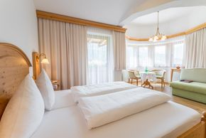 Helle, freundliche Hotel-Zimmer