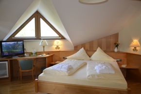 Wohlfühl-Zimmer im 4-Sterne Hotel