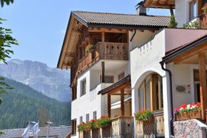 Detaillierte Infos zur Unterkunft Hotel Diamant