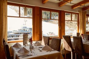 Restaurant im Hotel Enzian.