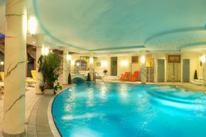 Hallenbad im Wohlfühl & Genusshotel Felsenhof
