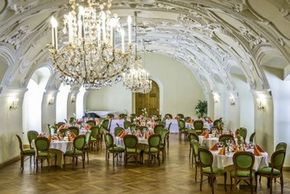 Detaillierte Infos zur Unterkunft 4* Schlosshotel Kartause Gaming