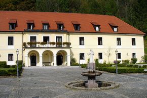 Detaillierte Infos zur Unterkunft 4* Schlosshotel Kartause Gaming