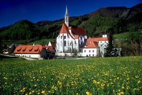 Detaillierte Infos zur Unterkunft 4* Schlosshotel Kartause Gaming