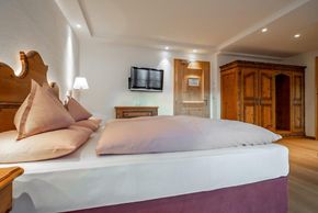 Detaillierte Infos zur Unterkunft Hotel Lech & Residenz Chesa Rosa