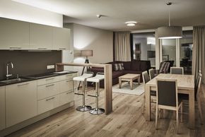 Silva Peak Residences Wohnzimmer Kueche Apartments