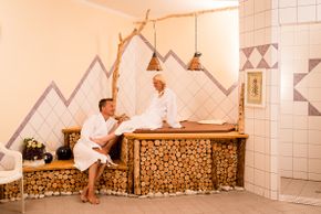 Ruheliege im Wellnessbereich