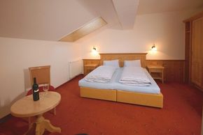 Detaillierte Infos zur Unterkunft Jugendhotel Mitterlengau