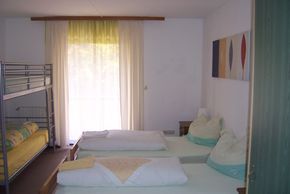 4 Bettzimmer