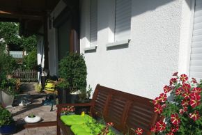 Gartenbank zum Rasten nach einem langen Wandertag für unsere Gäste